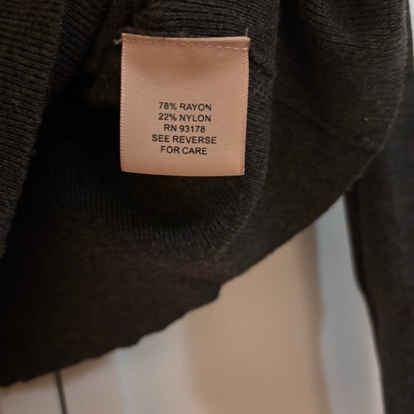 Size: Small
Color: Grey with 3 gold buttons
Brand: Philosophy - Picture 5 of 6